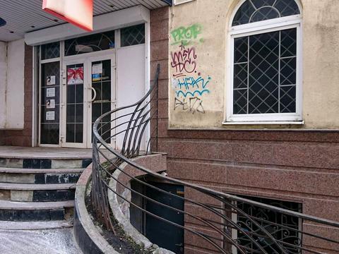 комерційна за адресою Громадянська вул., 5