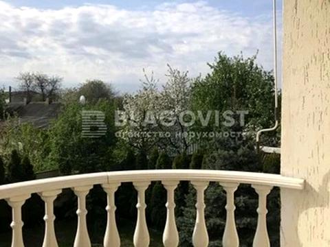 будинок за адресою Валерія Лобановського просп. (Червонозоряний)