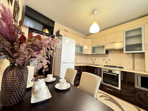квартира по адресу с. Софиевская борщаговка, Боголюбова ул., 4