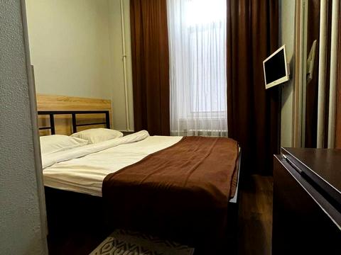 комерційна за адресою с. Вишневе, Марії Приймаченко, 14