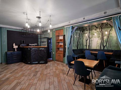 комерційна за адресою Соломії Крушельницької вул., 32б