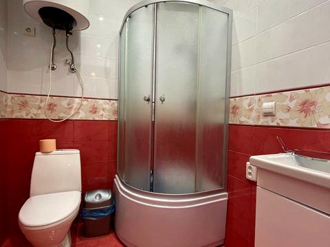 комерційна за адресою Шовкуненка вул., 4