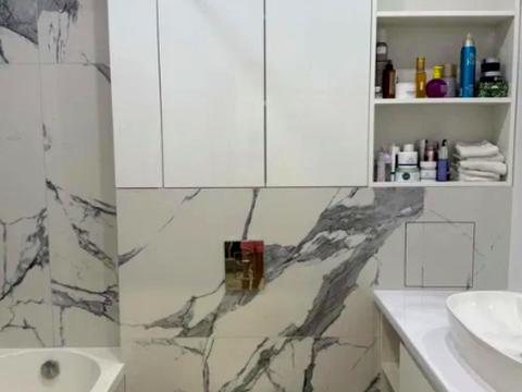 квартира по адресу Алексея Вадатурского ул. (Маршала Малиновского), 16