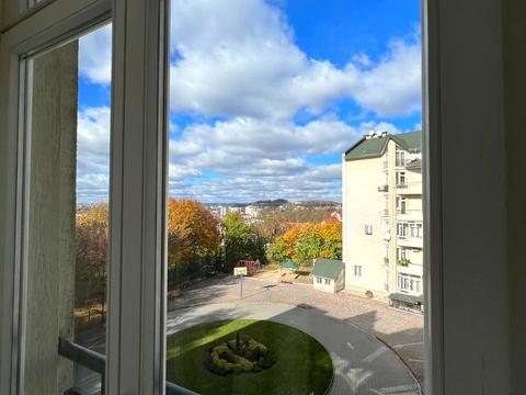 квартира за адресою Олександра Олеся вул., 63