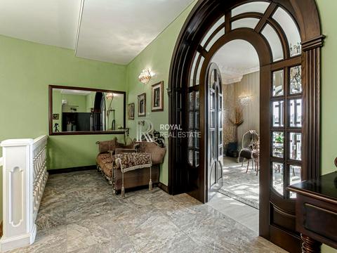 будинок за адресою вул. Редутна