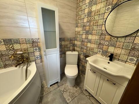 будинок за адресою Олекси Тихого пров.