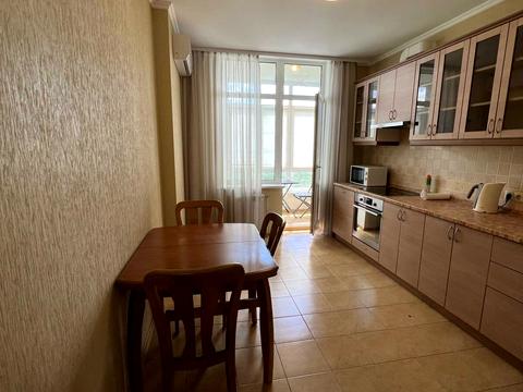 квартира за адресою Авіаконструктора Ігоря Сікорського вул. (Танкова), 4-Д