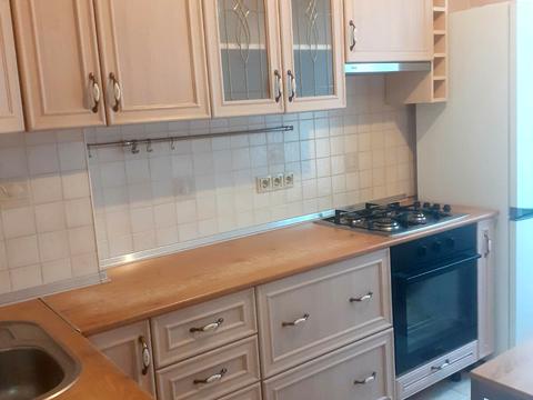 квартира за адресою Композитора Лятошинського вул., 8