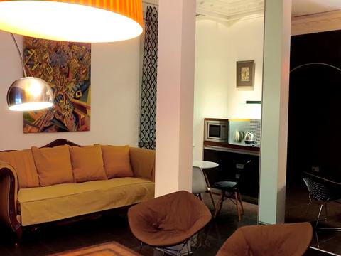 комерційна за адресою Петра Болбочана вул. (Командарма Каменєва), 4