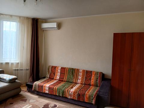 квартира за адресою Бориса Гмирі вул., 2