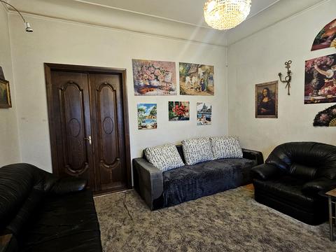 квартира за адресою Дмитра Яворницького просп. (Карла Маркса), 90