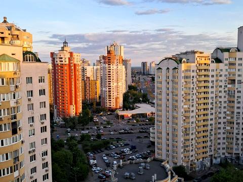 квартира за адресою Дніпровська набережна вул., 19-В