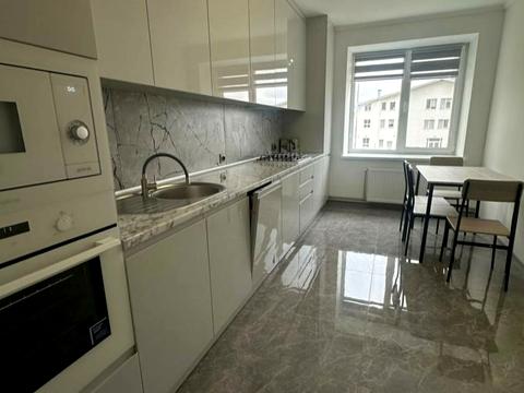 квартира за адресою Романа Вірастюка вул., 7