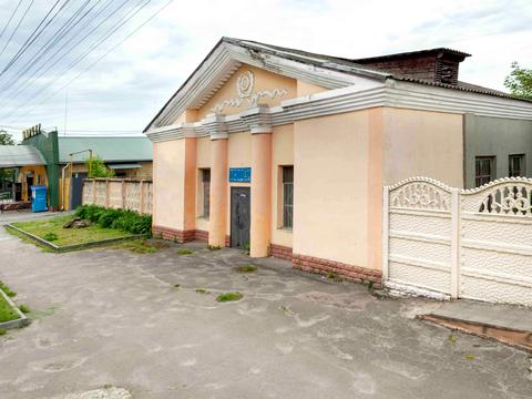 коммерческая по адресу Молодіжна, 2Г