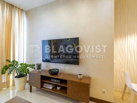 квартира за адресою Андрія Верхогляда вул. (Михайла Драгомирова), 2-А