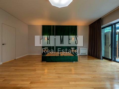 будинок за адресою Молодіжна вул.