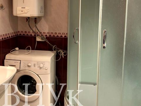 квартира за адресою Гулака-Артемовського вул., 1
