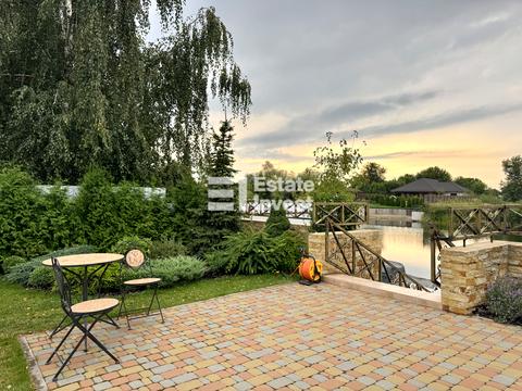 будинок за адресою Центральна вул.