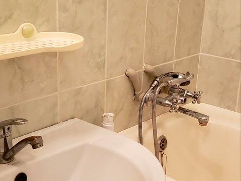 квартира за адресою Академіка Сахарова вул., 42