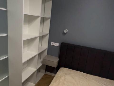 квартира за адресою Дніпровська набережна вул., 17В