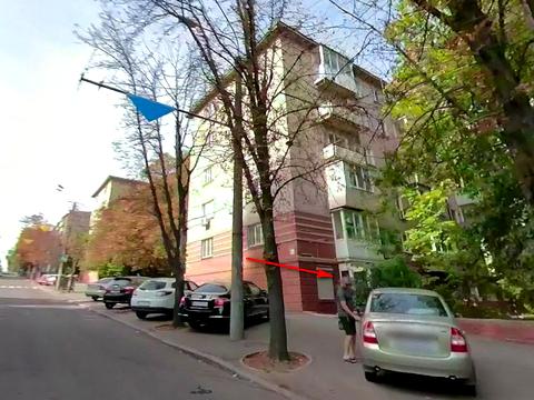 комерційна за адресою Дмитра Яворницького просп. (Карла Маркса), 6