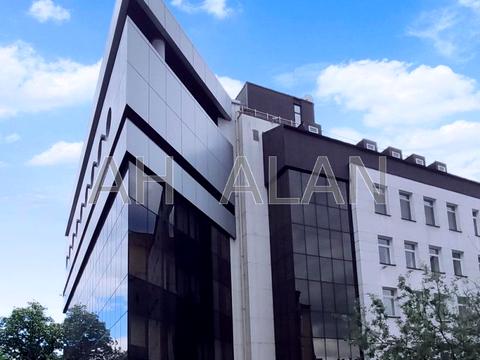 комерційна за адресою Володимирська вул., 77А