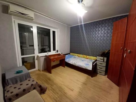 квартира за адресою Ревуцького вул., 25