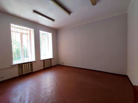 комерційна за адресою Дарвіна вул., 19