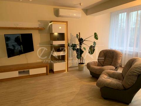 квартира за адресою Київ, Михайла Омеляновича-Павленка вул. (Суворова), 13