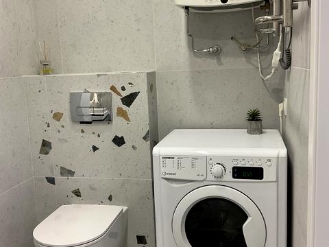 квартира за адресою Дніпровська набережна вул., 18-Б