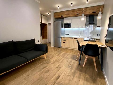 квартира за адресою Зарічна вул., 4к1