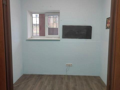 комерційна за адресою Мечникова вул., 106-А