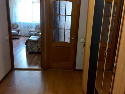 квартира за адресою Воскресенська вул., 12