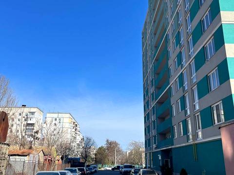 коммерческая по адресу Парусная ул. (Героев Сталинграда), 1н