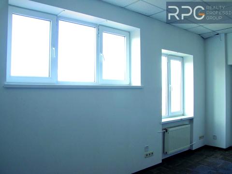 коммерческая по адресу Героїв Космосу ул., 4