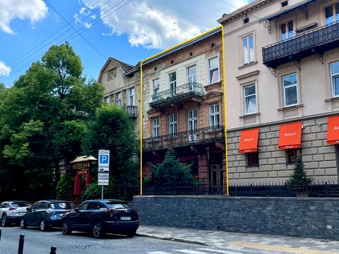 комерційна за адресою Михайла Грушевського вул., 8