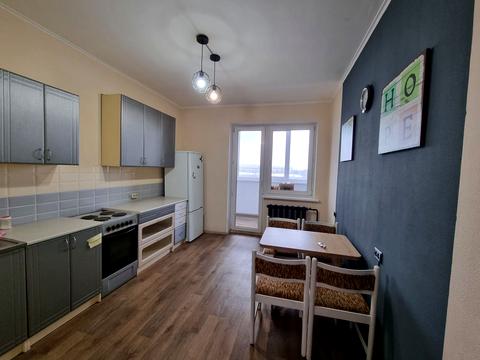 квартира за адресою Академіка Вернадського бульв., 57