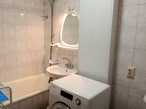 квартира за адресою Івана Микитенка вул., 7-Б