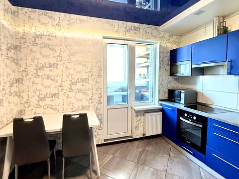 квартира за адресою Михайла Донця вул., 2-Б
