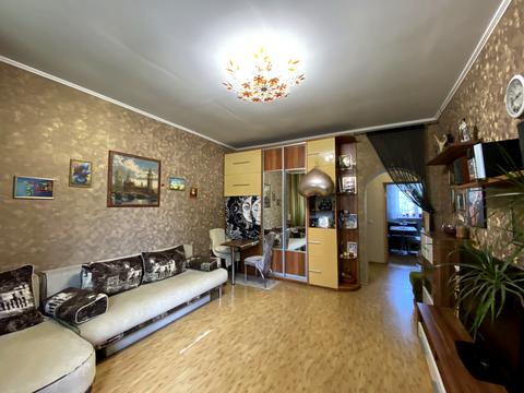 квартира за адресою Миколи Зерова вул. (Пархоменка), 30