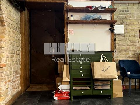 комерційна за адресою Обсерваторна вул., 9