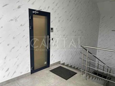 комерційна за адресою Валерія Лобановського просп., 114/4