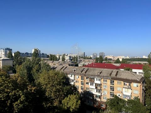 квартира за адресою Рея Бредбері вул., 2