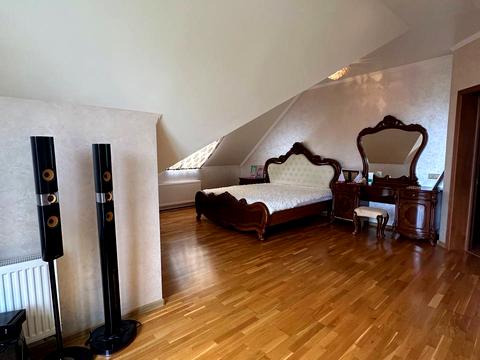 будинок за адресою миру