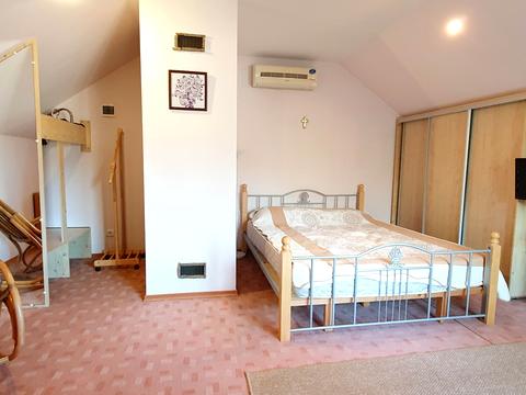 будинок за адресою Краєвидна вул.