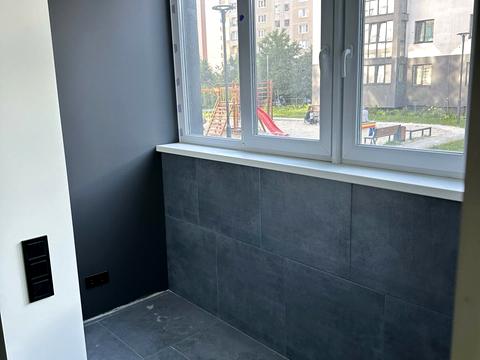 комерційна за адресою Демнянська вул., 3