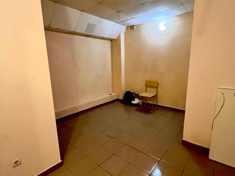 комерційна за адресою Василя Симоненка вул., 45