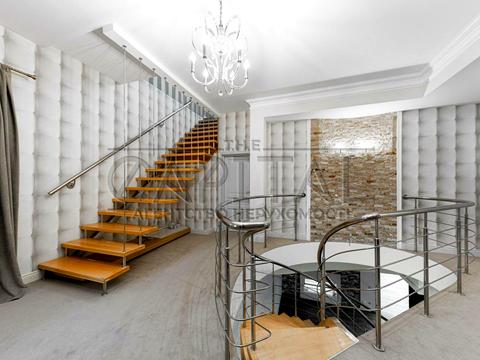 будинок за адресою вул. Локомотивна