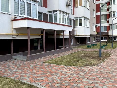 комерційна за адресою Єдності вул., 4