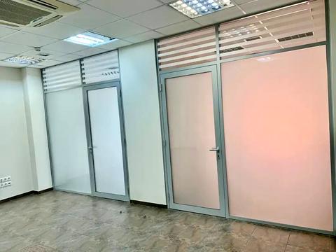 комерційна за адресою Мечникова вул., 10-Б